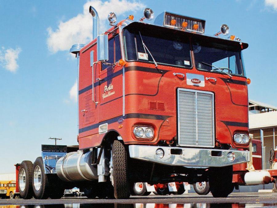  Peterbilt 352 6x4 Tractor 1969 года  (NA) (фото 7 из 9)